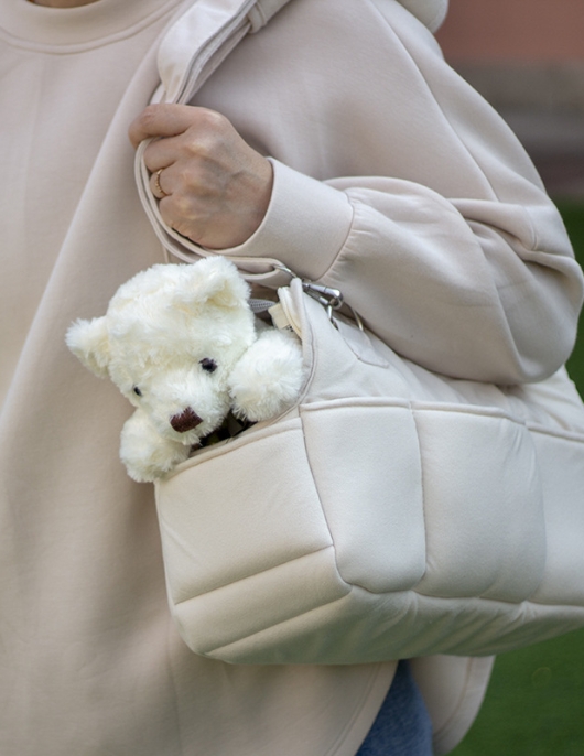 Going out in winter, back -handed and meadbody multi -function storage pet breathable dog bag bag rice white