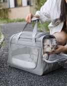 Cat bag out bag can be folded with small dog bags.
